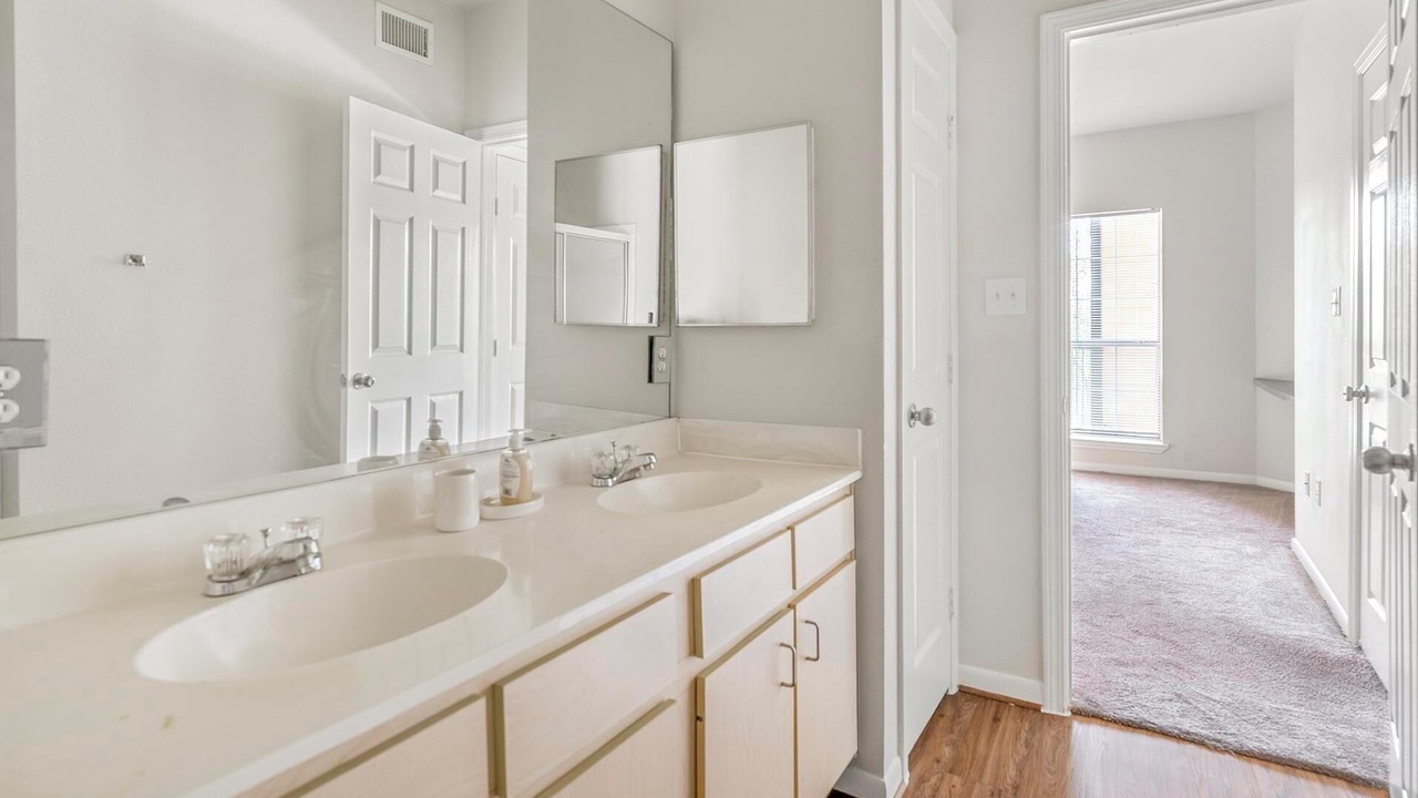 Photo of Bathroom in Southbelt/Ellington