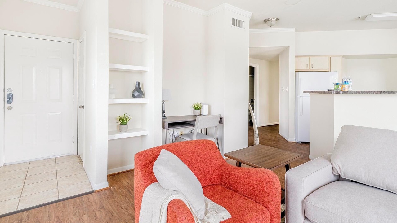 Photo of Livingroom in Southbelt/Ellington