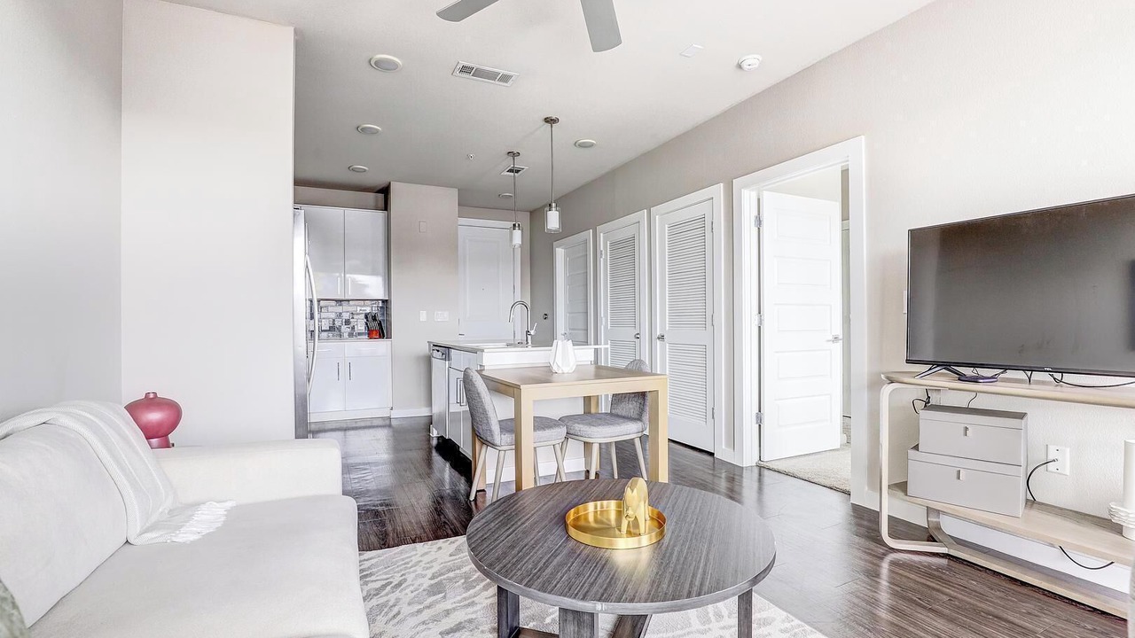 Photo of Livingroom in Forest Crest