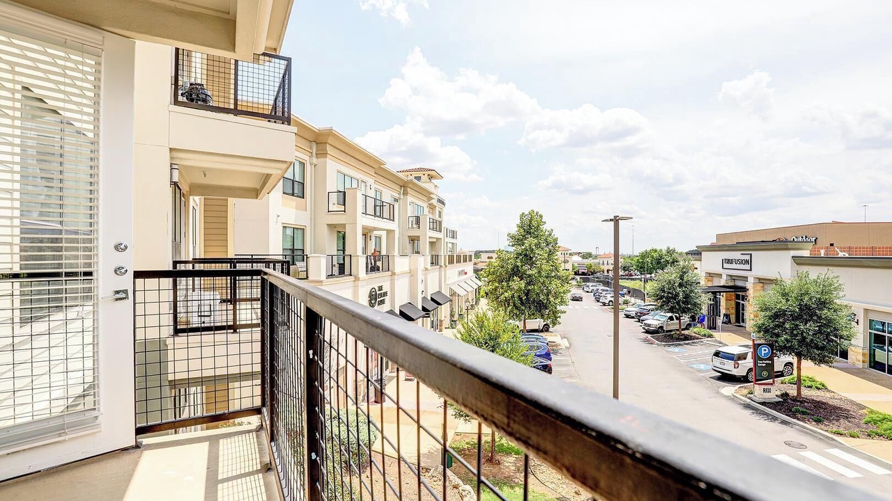 Photo of Outdoor in Forest Crest