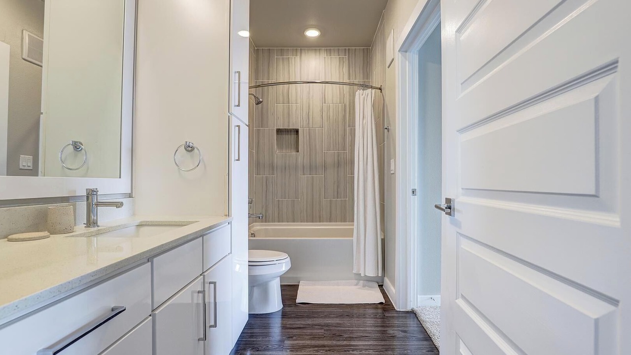 Photo of Bathroom in Forest Crest
