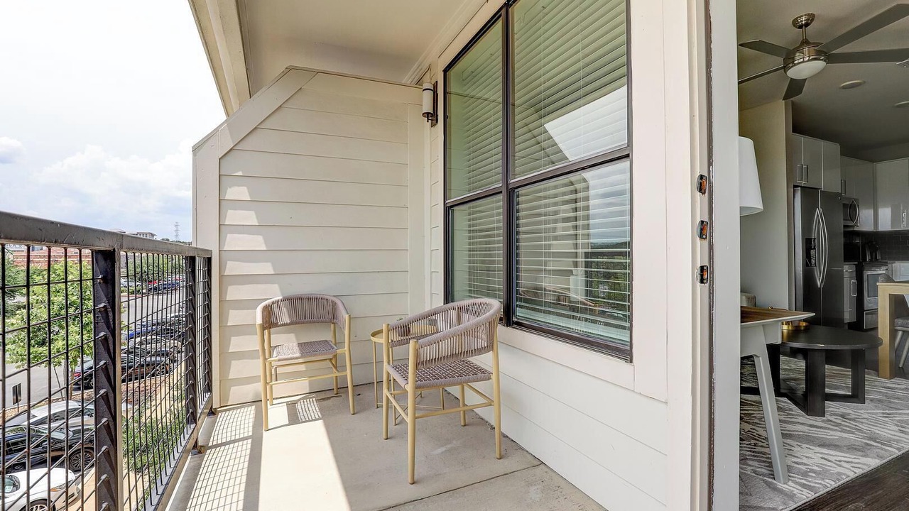 Photo of Patio Balcony in Forest Crest