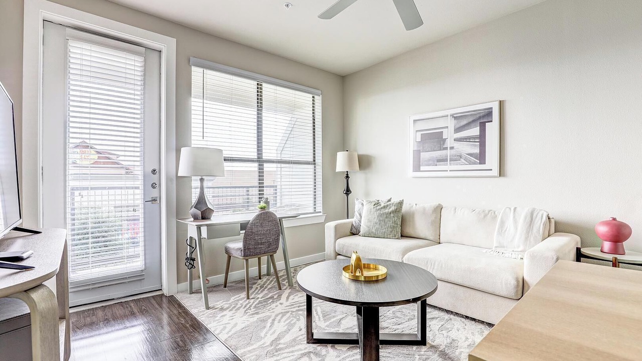 Photo of Livingroom in Forest Crest