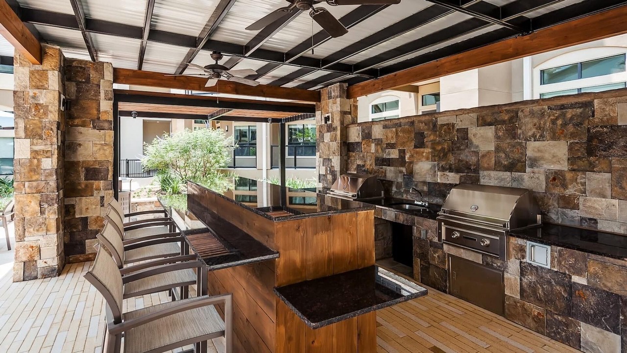 Photo of Patio Balcony in Forest Crest