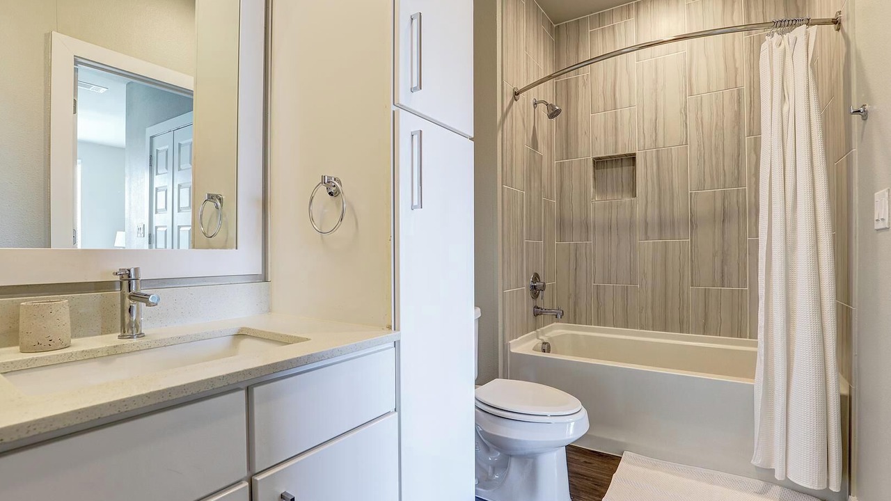 Photo of Bathroom in Forest Crest