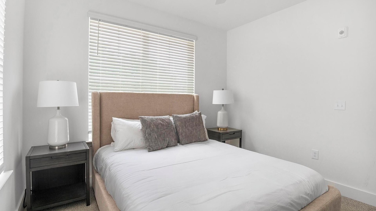 Photo of Bedroom in Crestline Heights