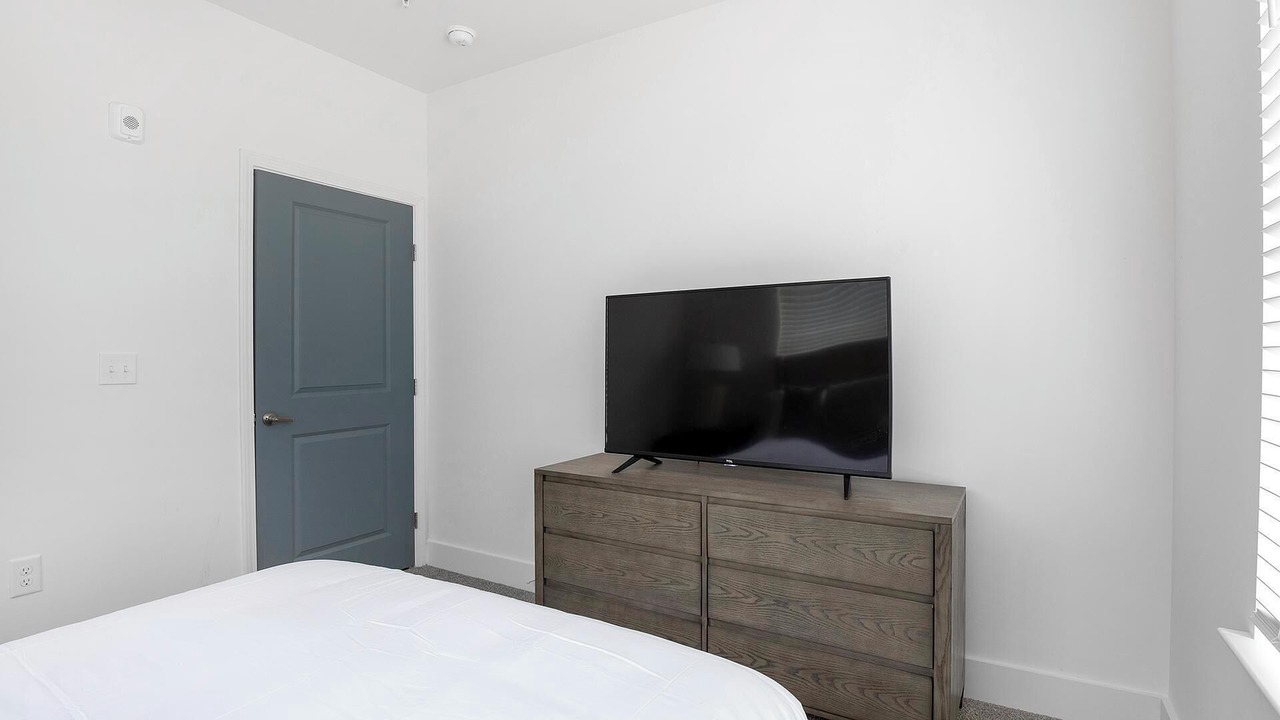 Photo of Bedroom in Crestline Heights
