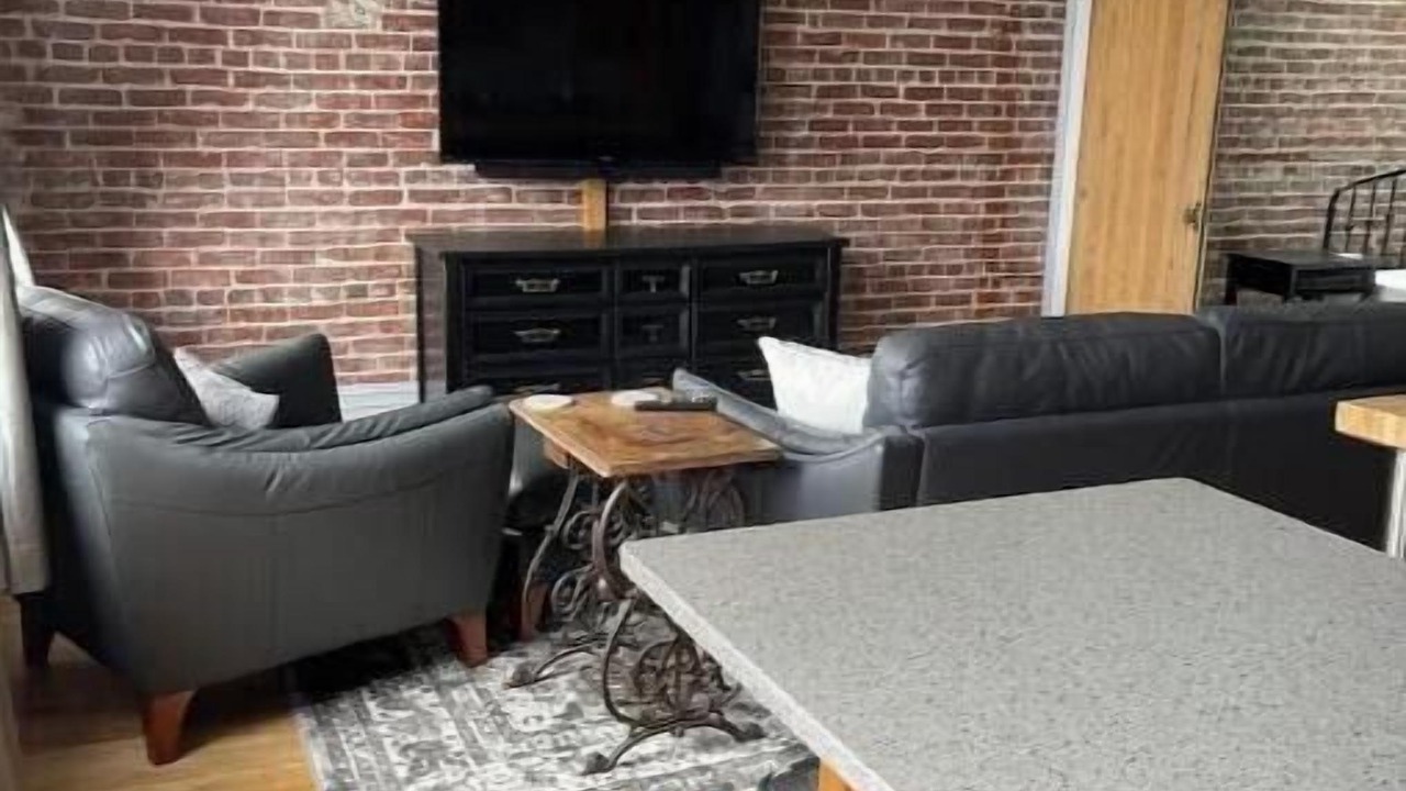 Photo of Livingroom in Corning