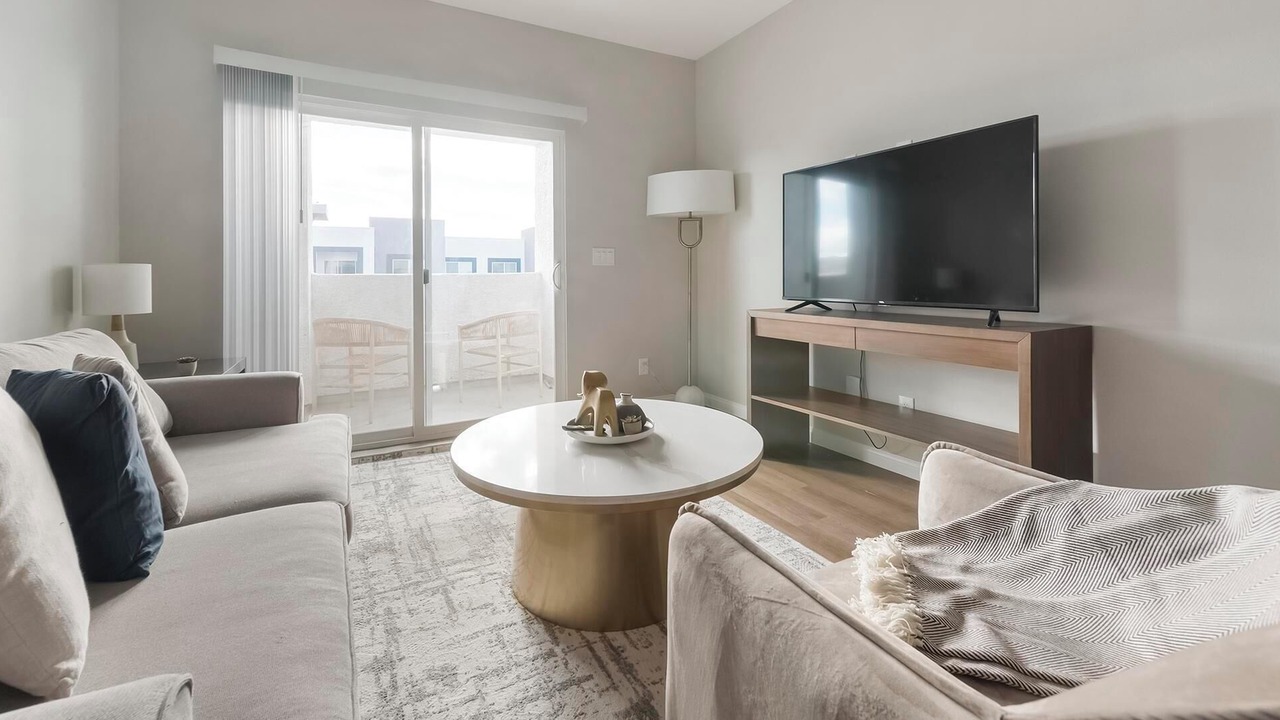 Photo of Livingroom in Townsite