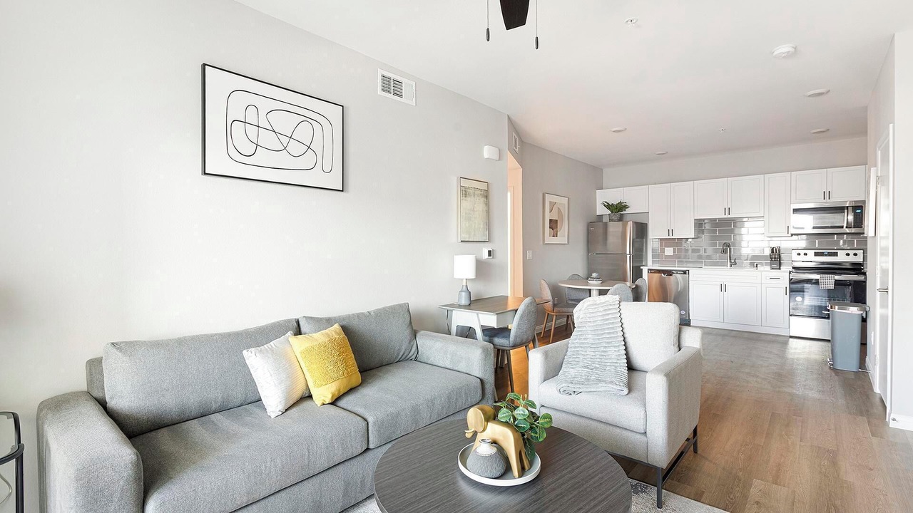 Photo of Livingroom in Townsite