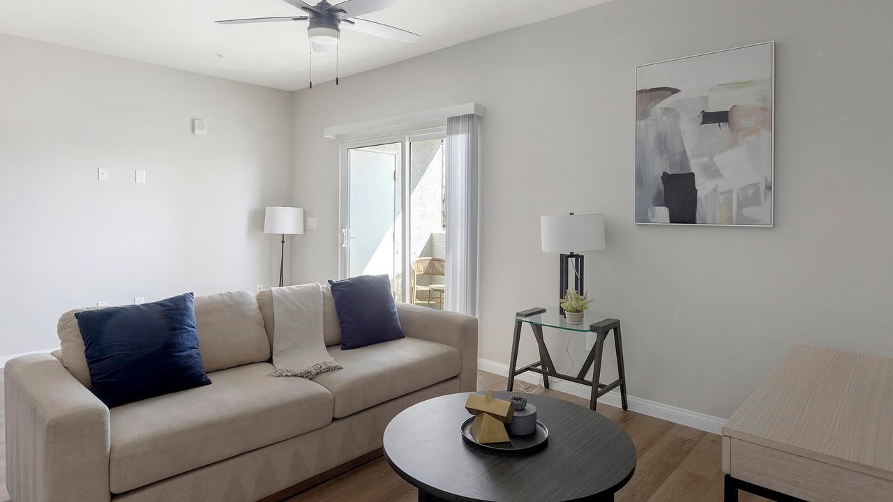 Photo of Livingroom in Townsite