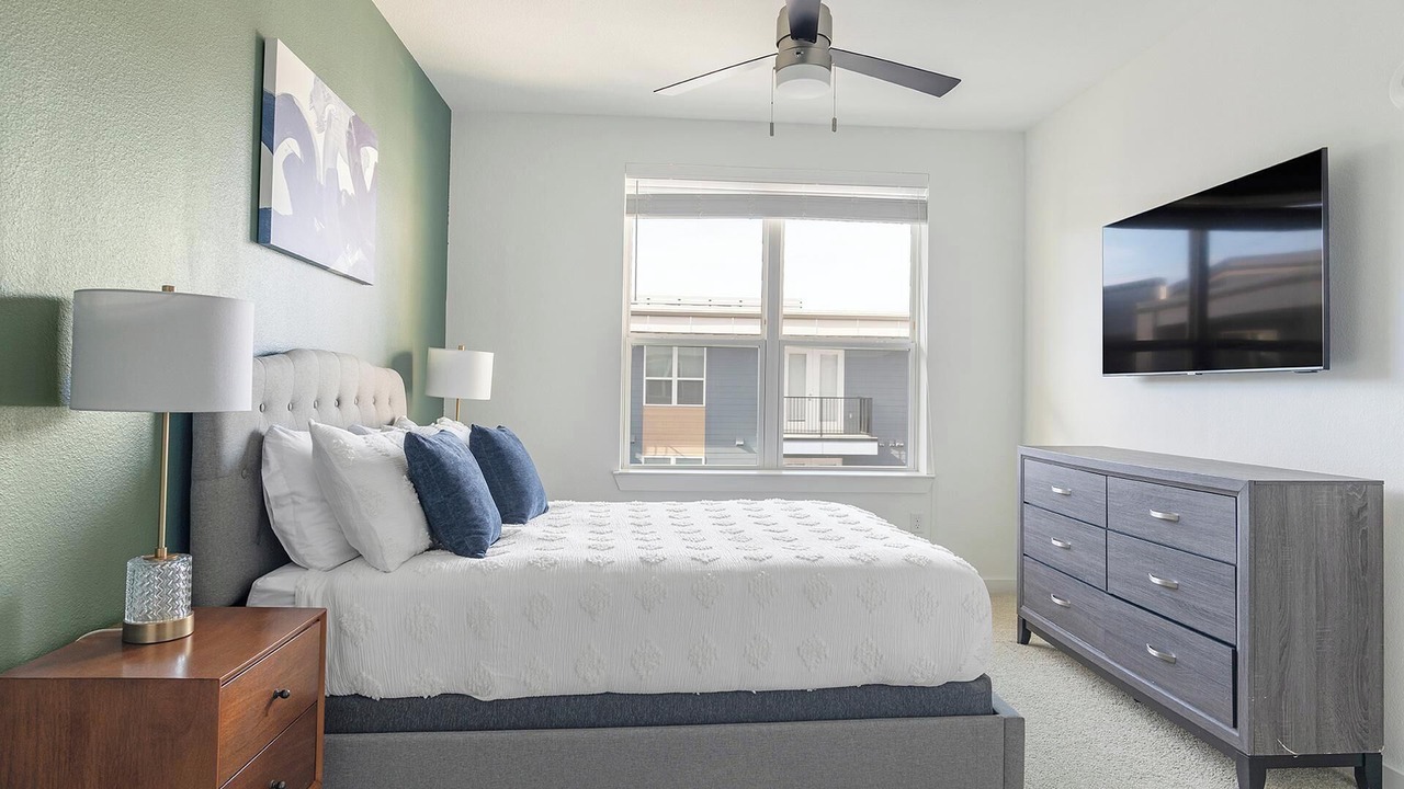 Photo of Bedroom in Garland