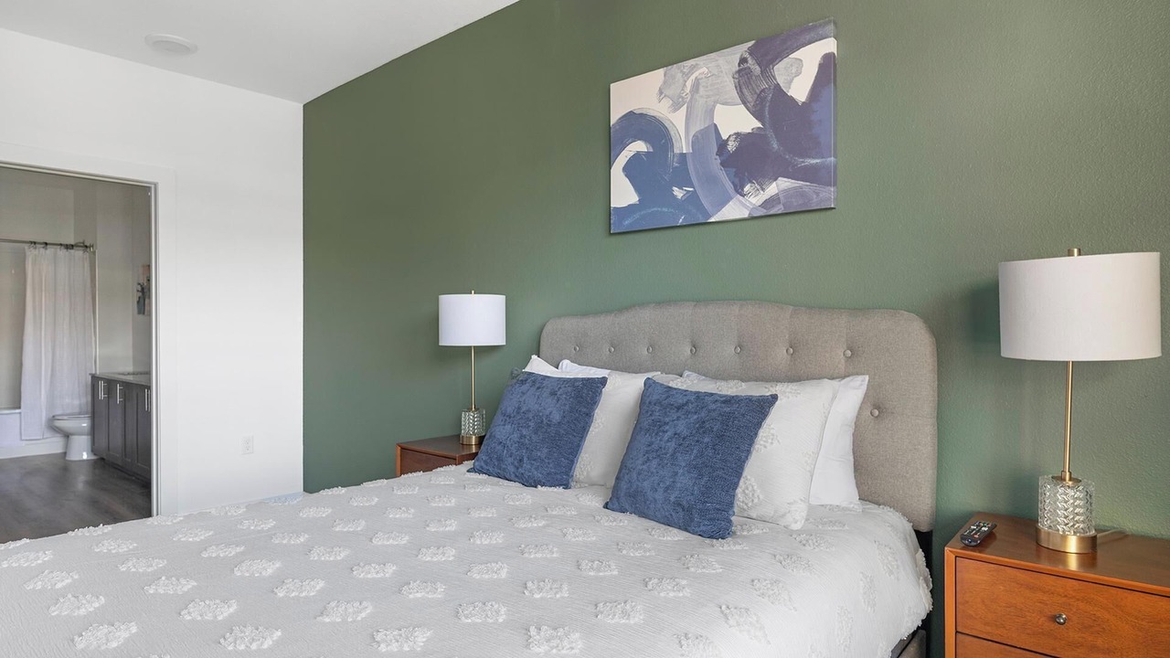 Photo of Bedroom in Garland