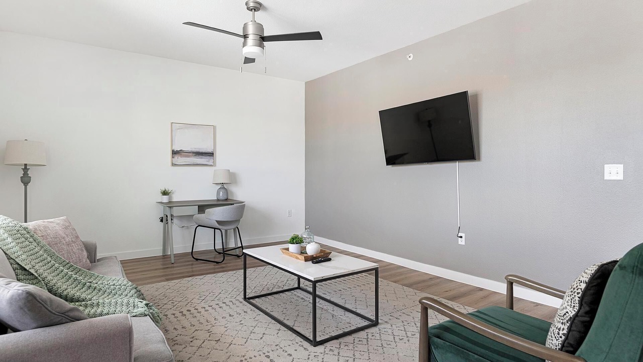 Photo of Livingroom in Garland