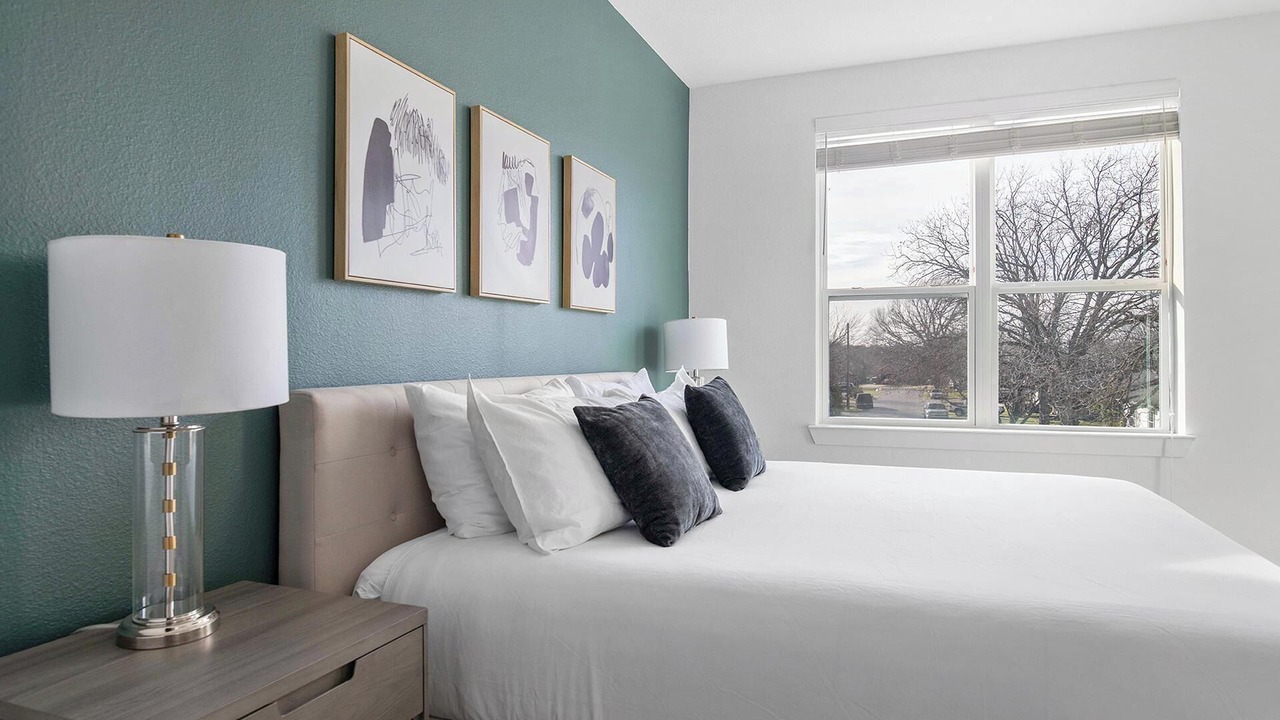 Photo of Bedroom in Garland