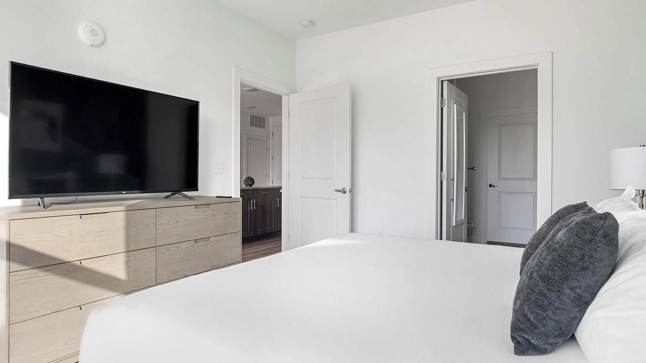 Photo of Bedroom in Garland