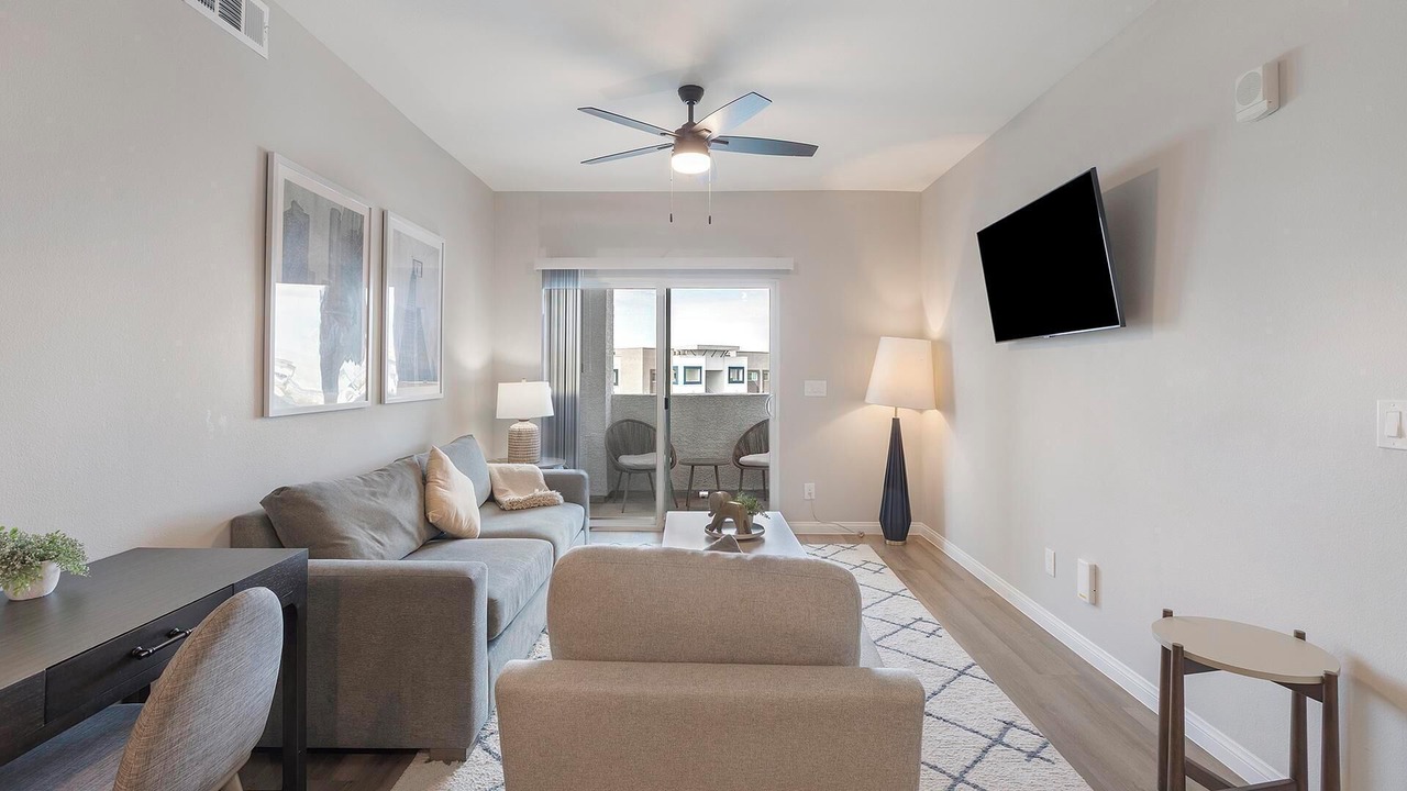 Photo of Livingroom in Townsite