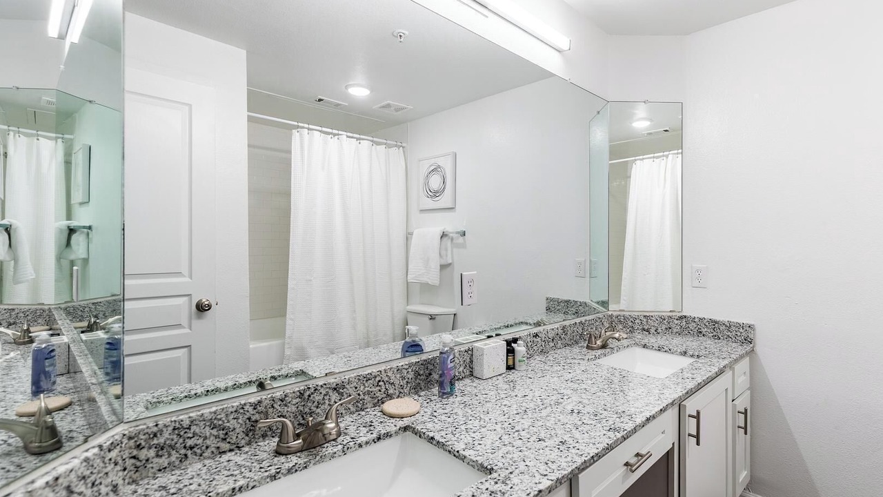 Photo of Bathroom in Downtown Fort Worth