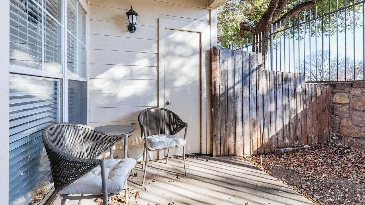 Photo of Patio Balcony in Downtown Fort Worth