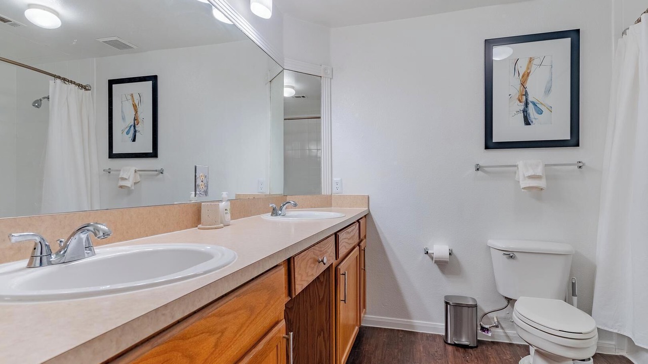 Photo of Bathroom in Downtown Fort Worth