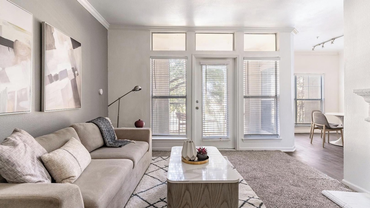 Photo of Livingroom in Downtown Fort Worth