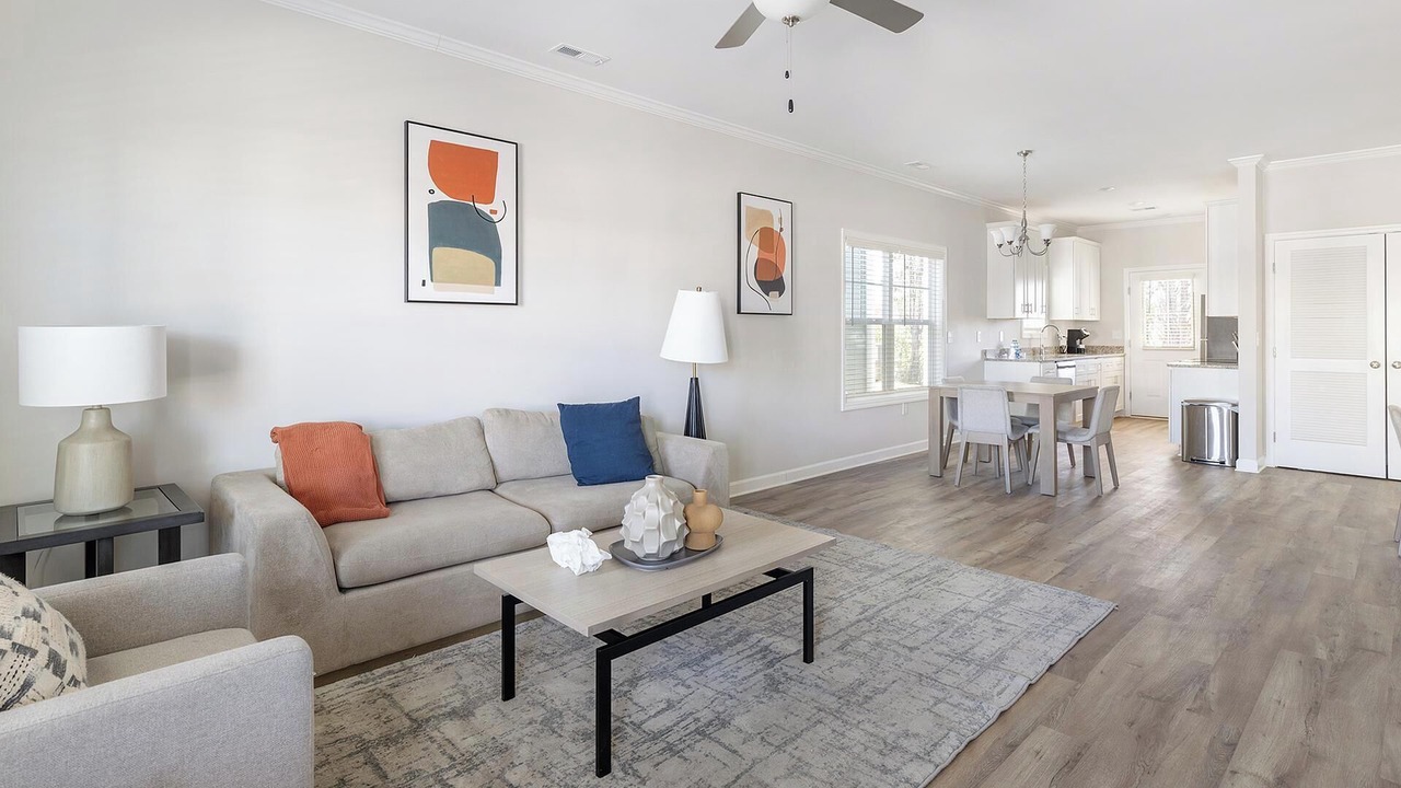 Photo of Livingroom in Huntsville