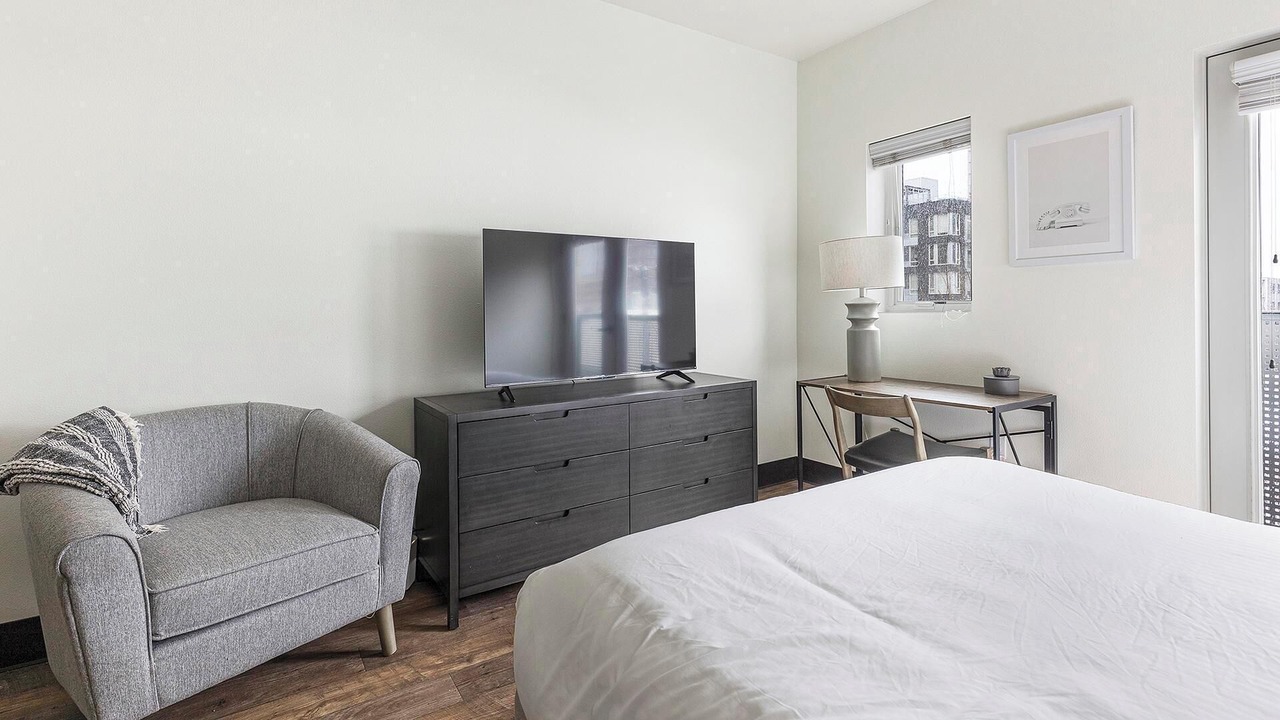 Photo of Bedroom in Pearl District