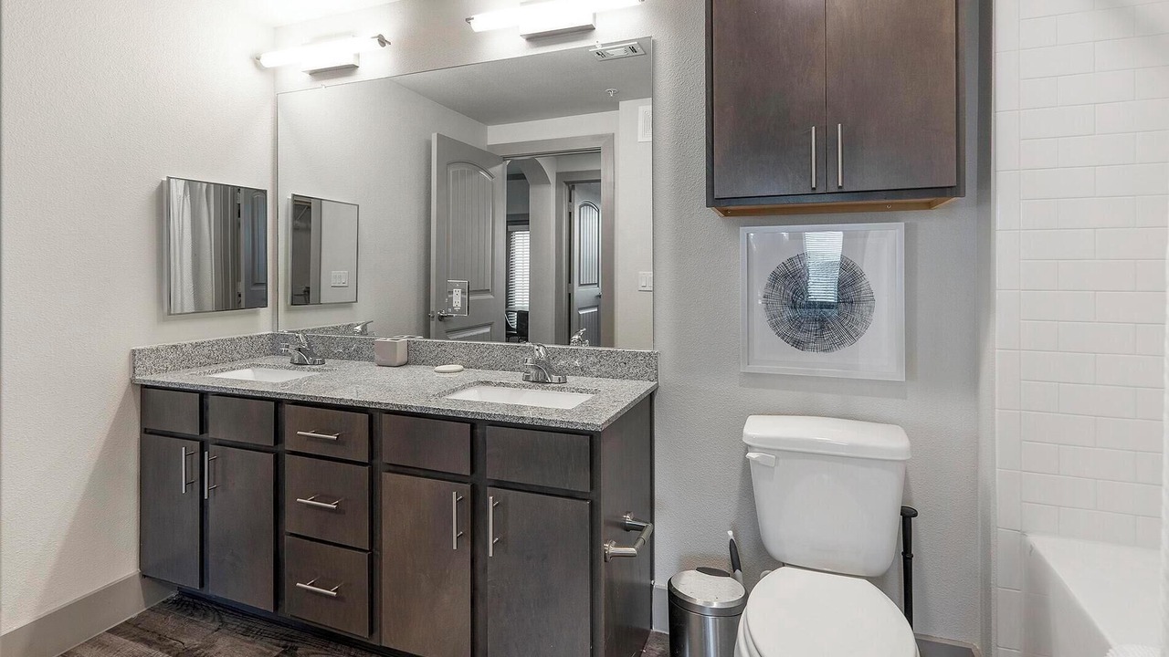 Photo of Bathroom in Manor