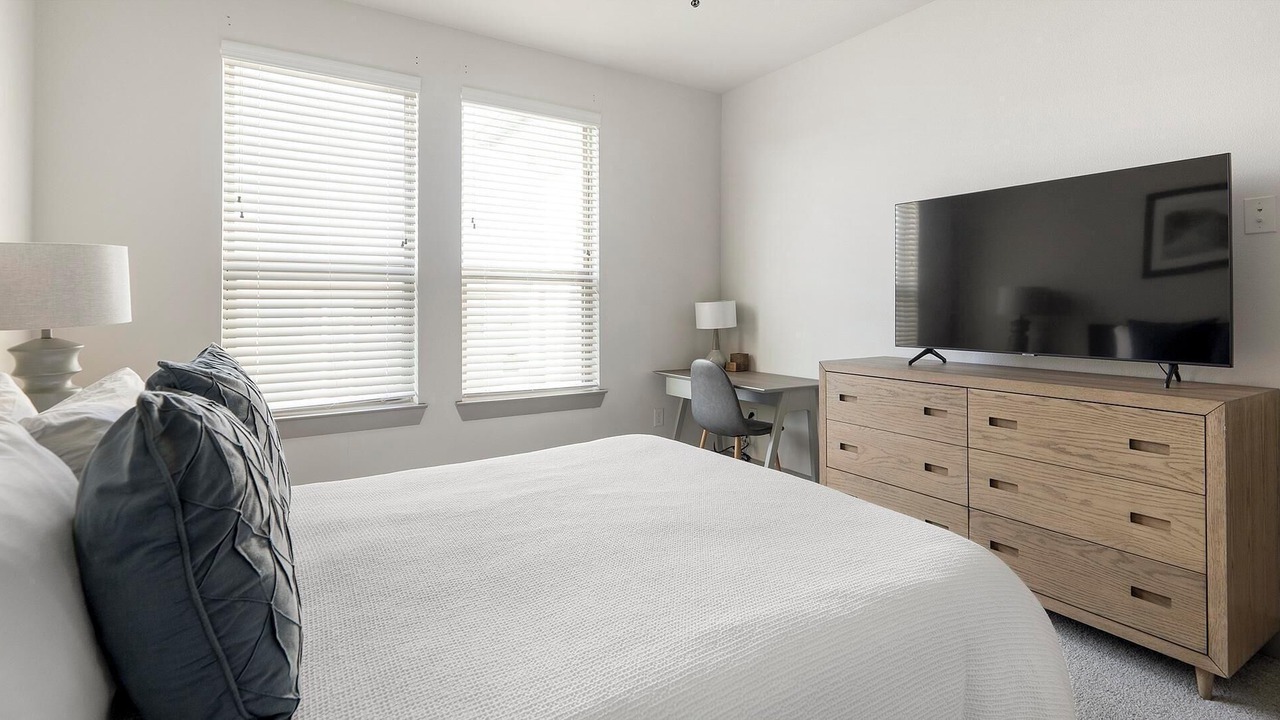 Photo of Bedroom in Manor