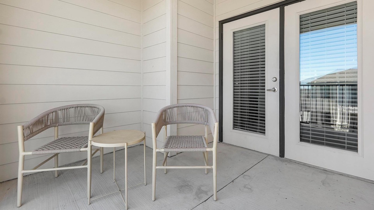 Photo of Patio Balcony in Manor