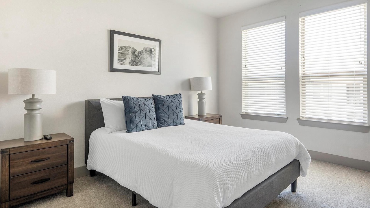 Photo of Bedroom in Manor