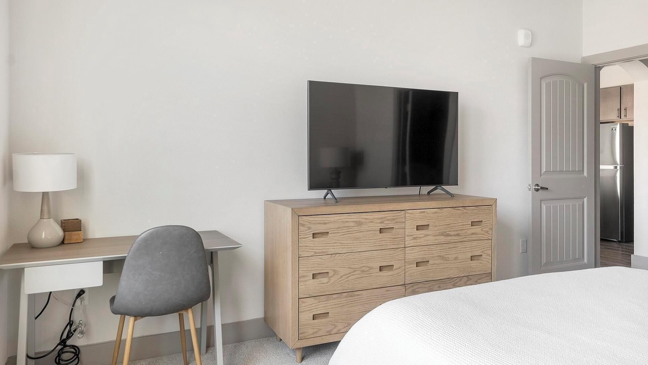 Photo of Bedroom in Manor