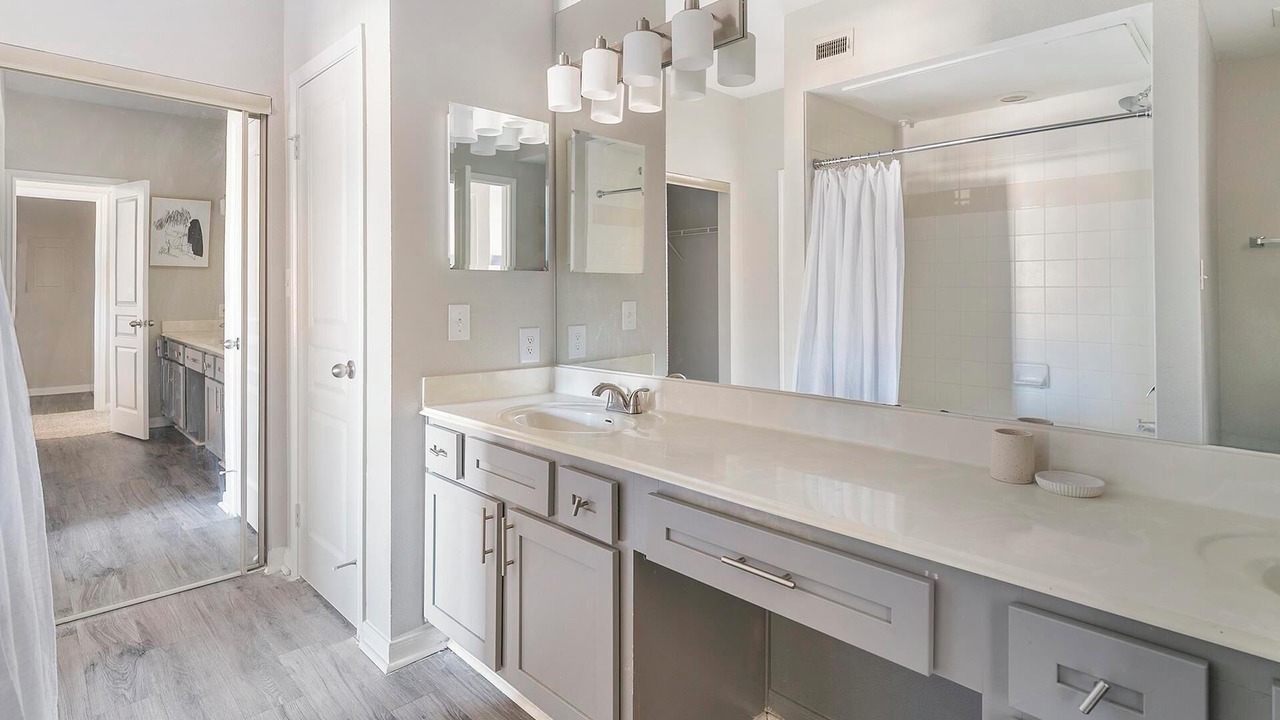 Photo of Bathroom in Briarforest