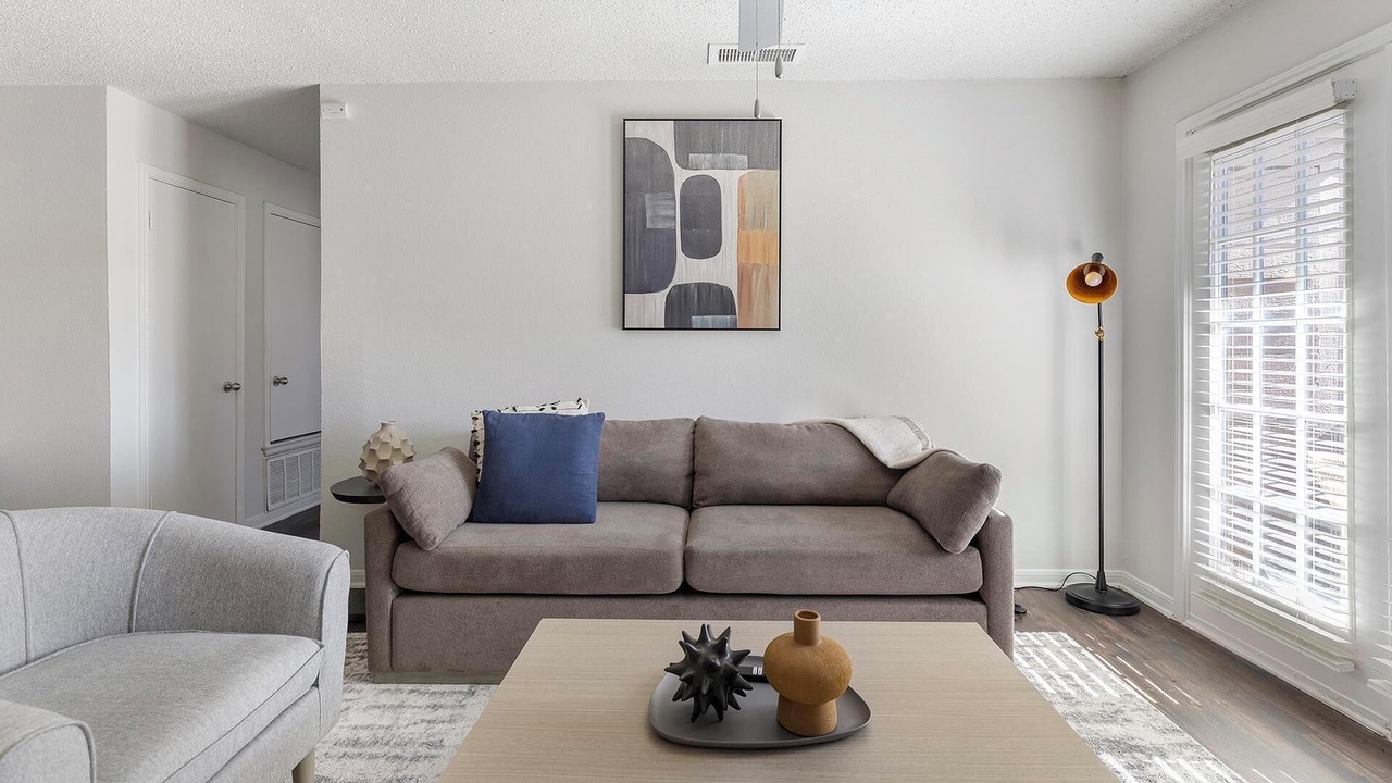 Photo of Livingroom in Denton