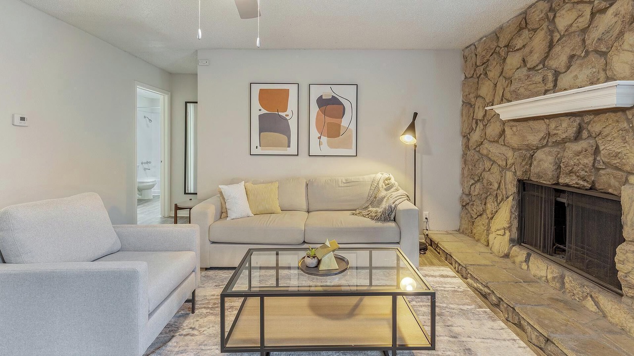 Photo of Livingroom in Denton