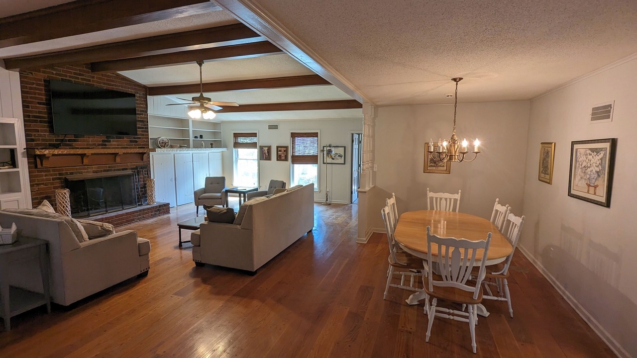Photo of Livingroom in Jackson