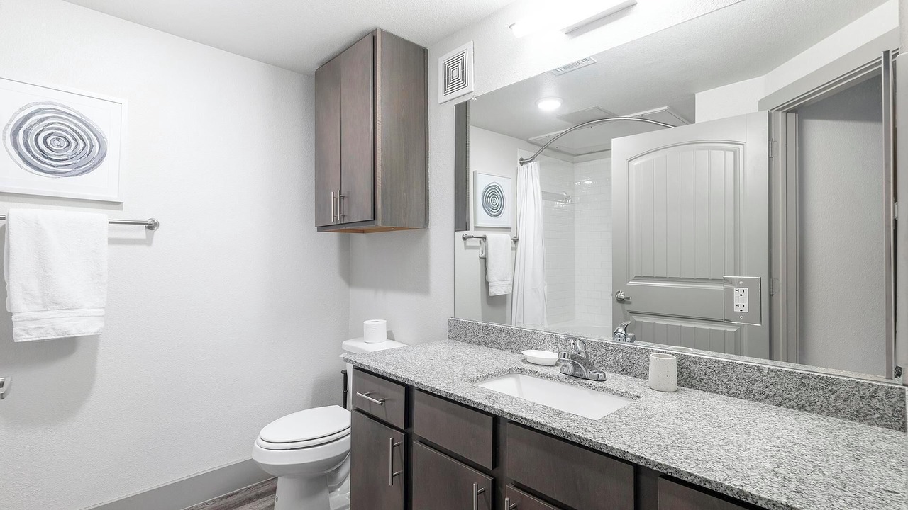 Photo of Bathroom in Manor