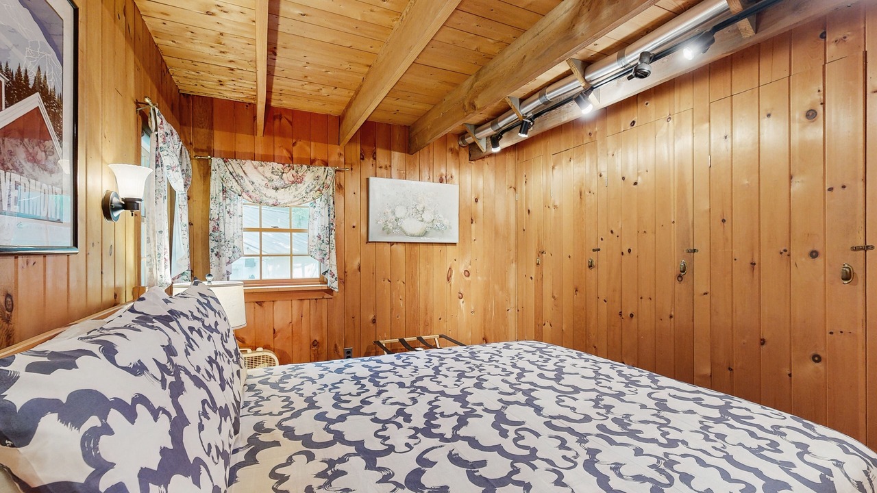 Photo of Bedroom in Jeffersonville