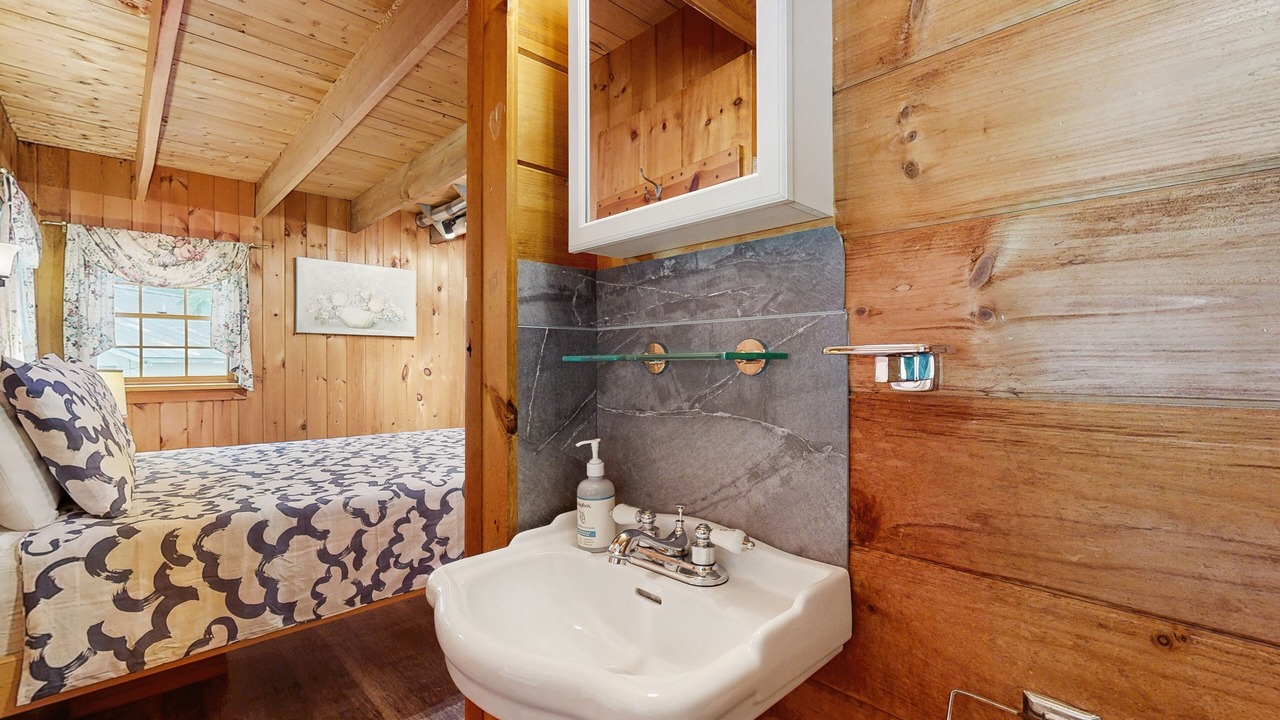 Photo of Bathroom in Jeffersonville