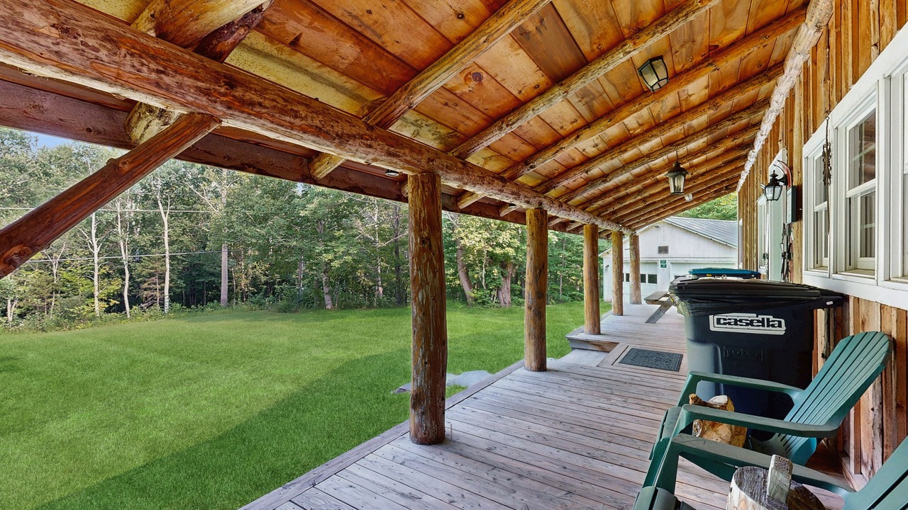 Photo of Patio Balcony in Jeffersonville