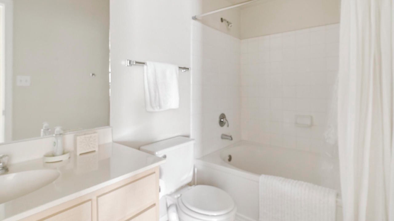 Photo of Bathroom in Southbelt/Ellington