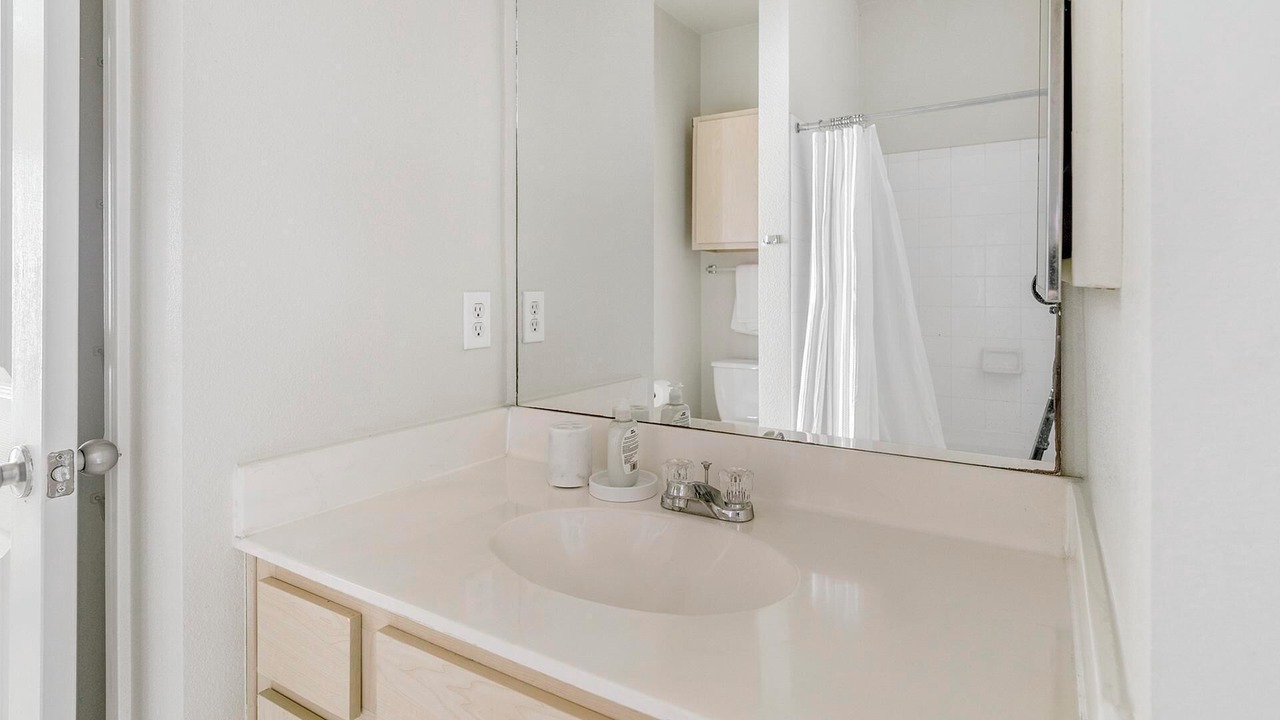 Photo of Bathroom in Southbelt/Ellington