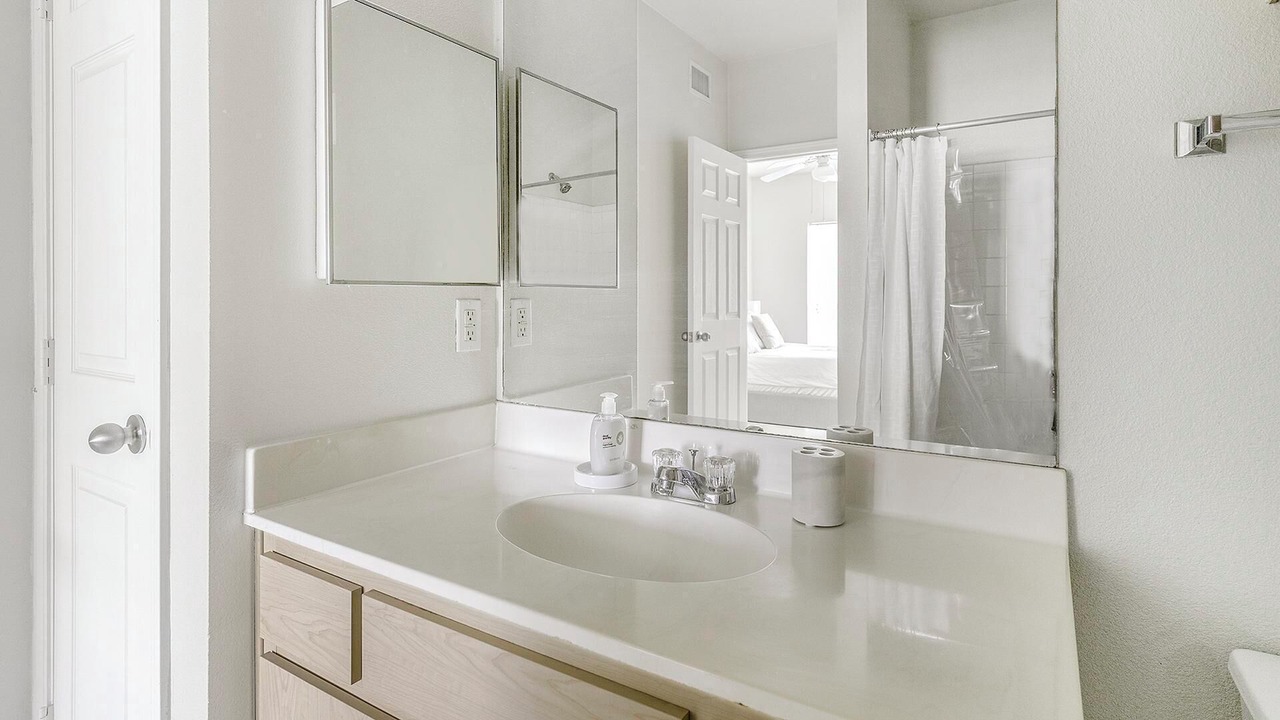 Photo of Bathroom in Southbelt/Ellington