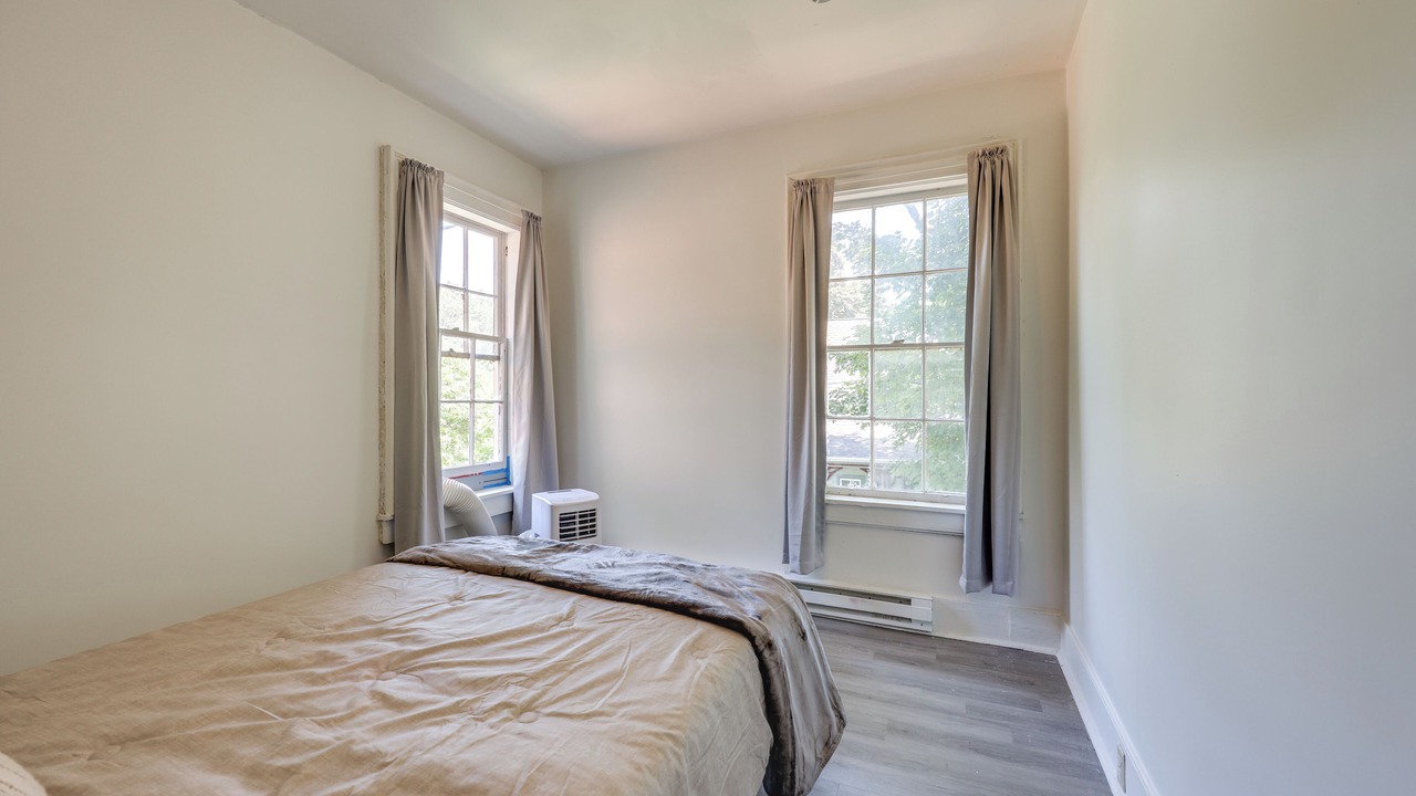 Photo of Bedroom in Bath