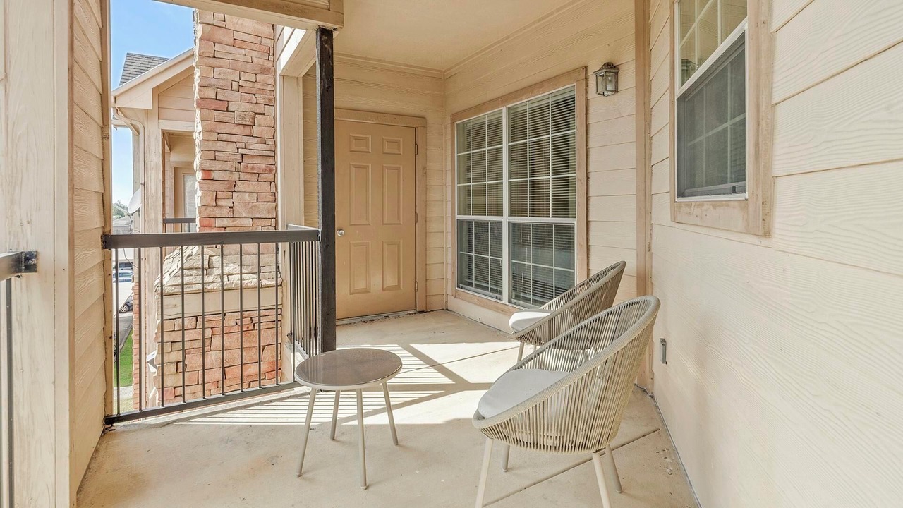 Photo of Patio Balcony in Southbelt/Ellington