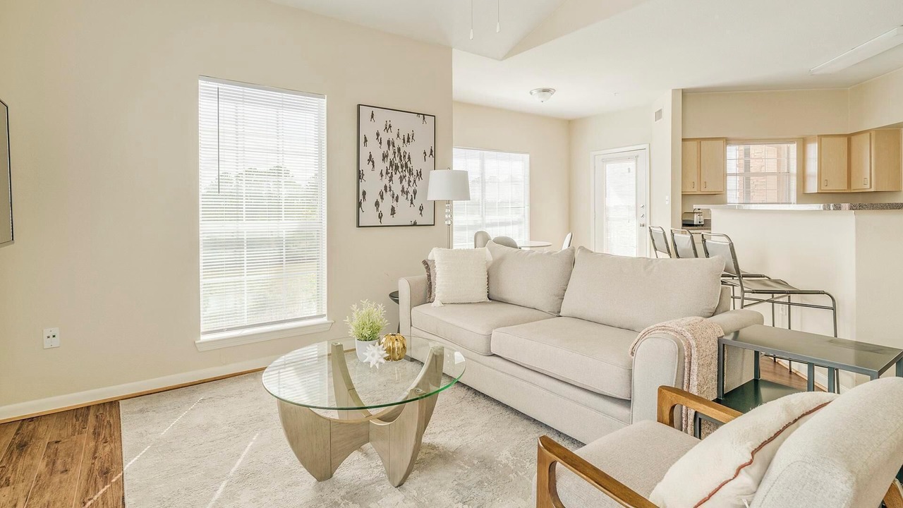 Photo of Livingroom in Southbelt/Ellington