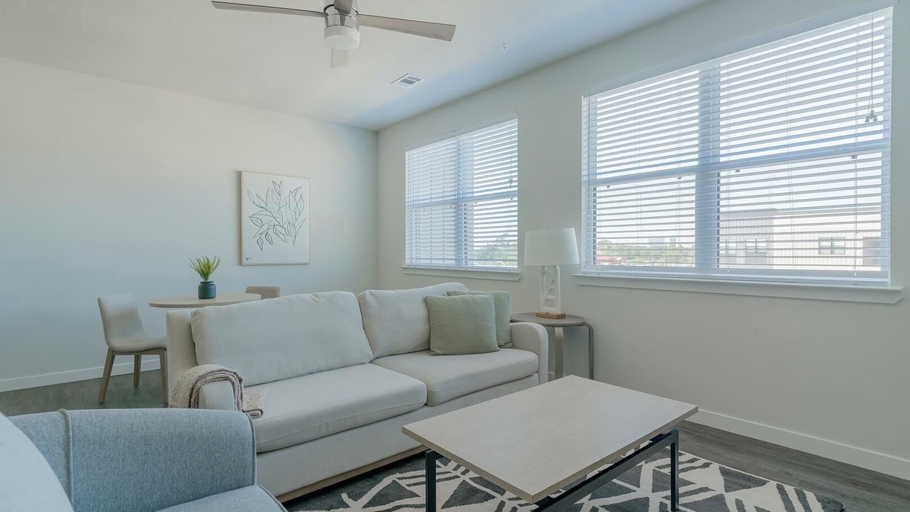 Photo of Livingroom in Spring Branch East