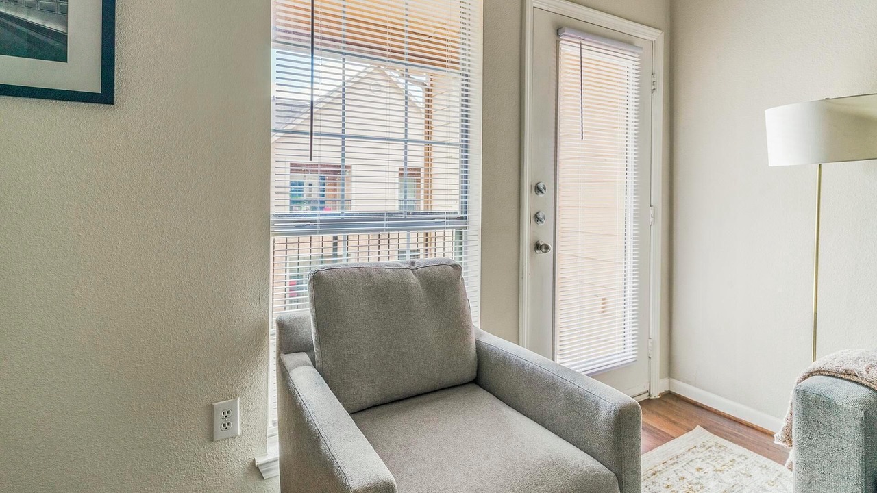 Photo of Livingroom in Southbelt/Ellington