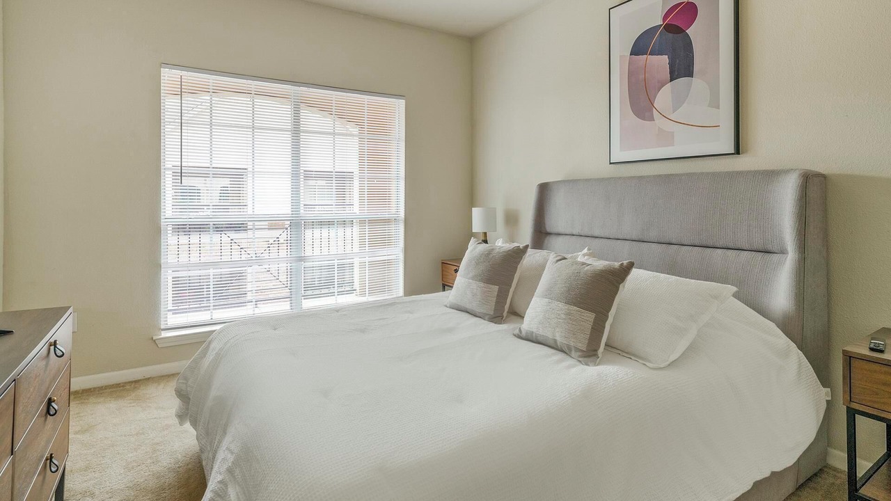 Photo of Bedroom in Southbelt/Ellington