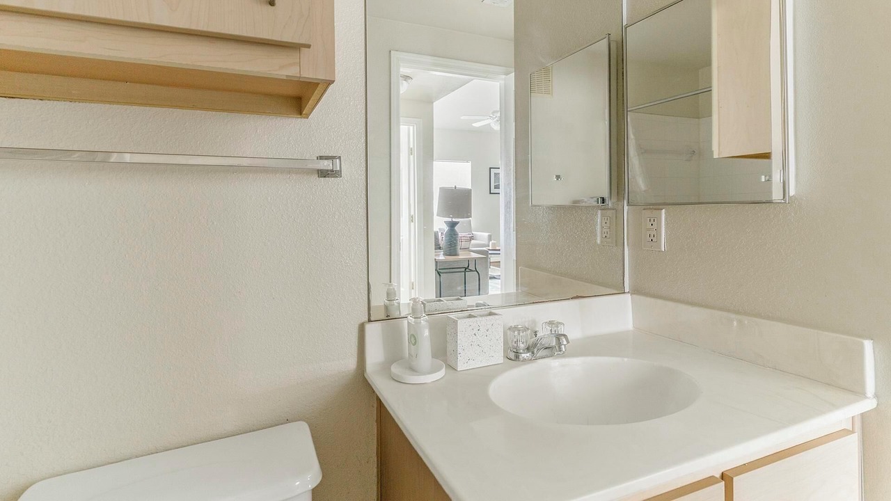 Photo of Bathroom in Southbelt/Ellington